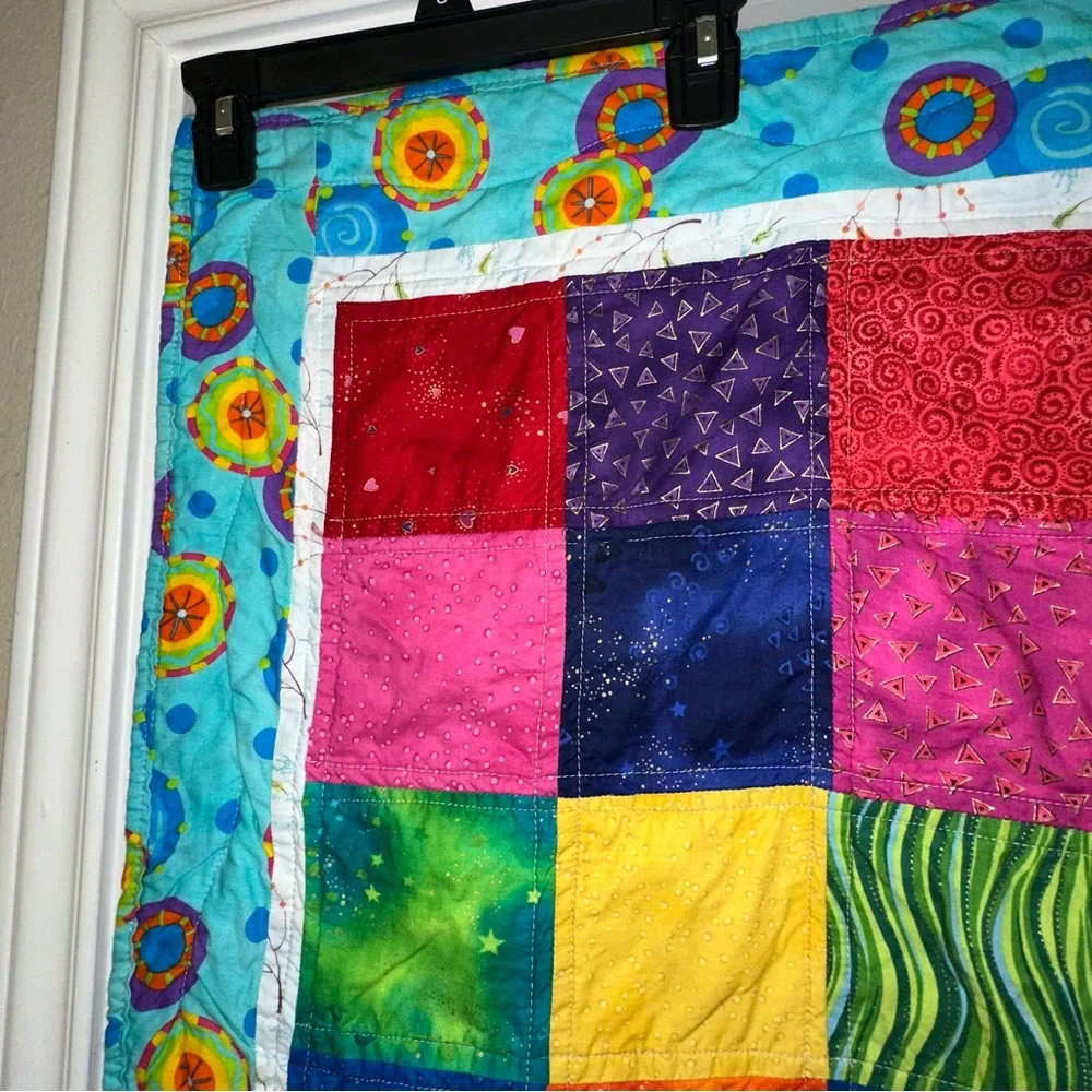 Handmade bright lap wall quilt block patchwork machine stitched, 30 X 40